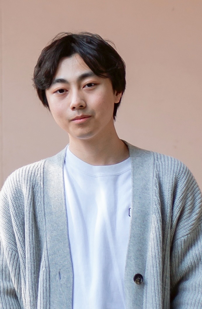 Jiayi Hou